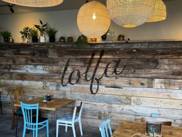 lolfa-cafe-llandeilo (5)-kireth-ai